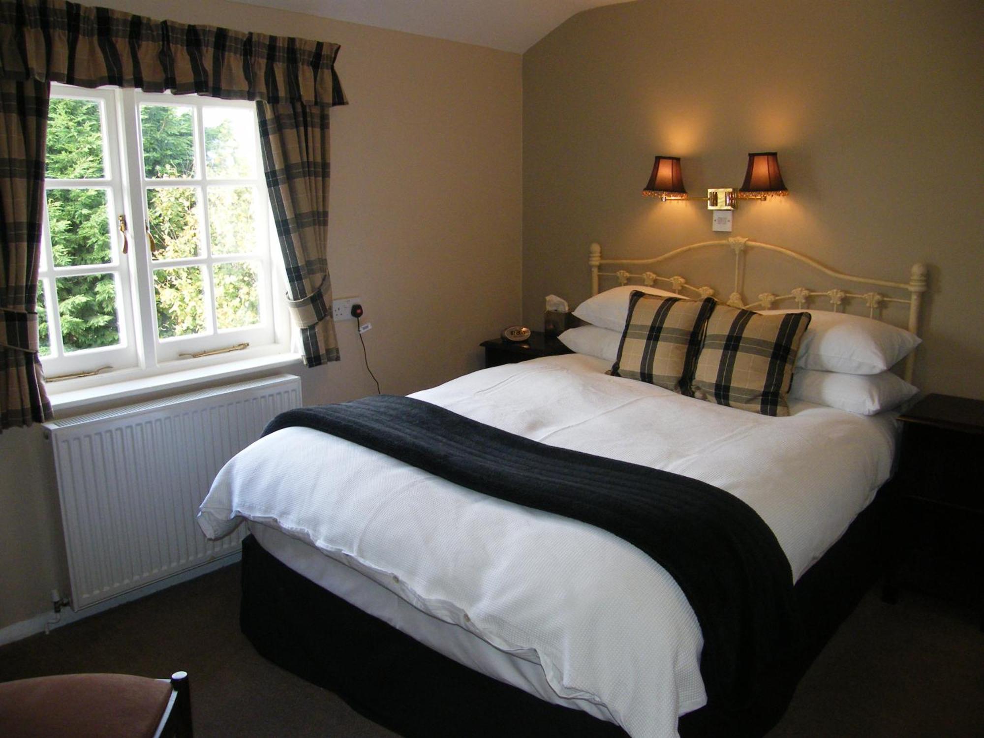 Tumbling Weir Hotel Ottery St Mary Esterno foto