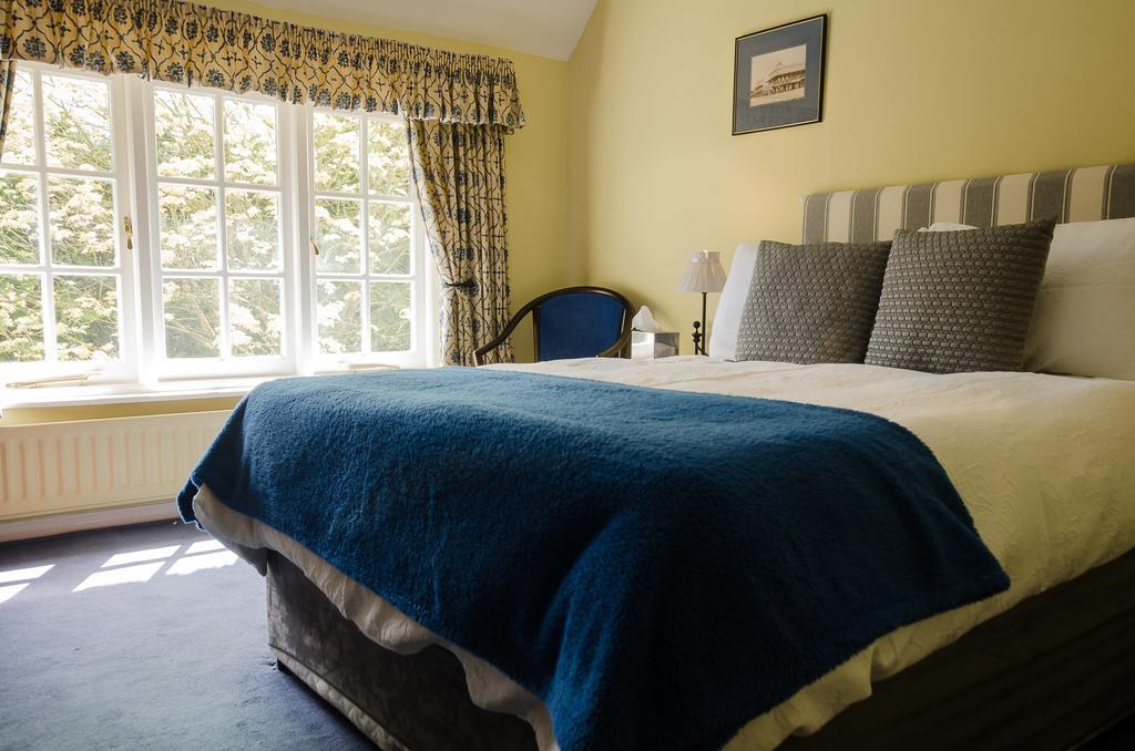 Tumbling Weir Hotel Ottery St Mary Esterno foto