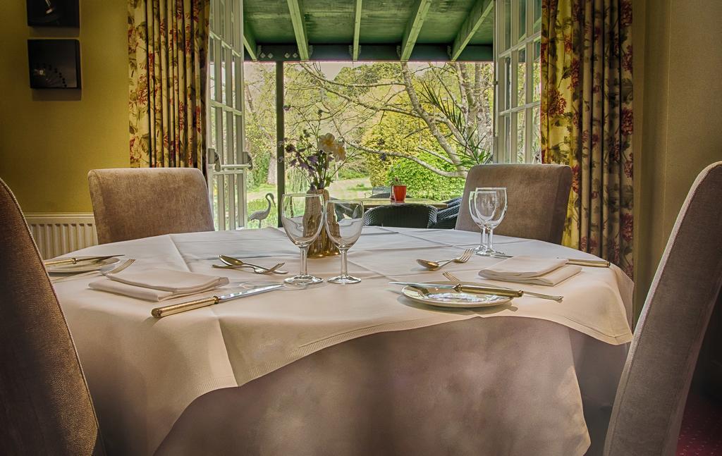 Tumbling Weir Hotel Ottery St Mary Esterno foto