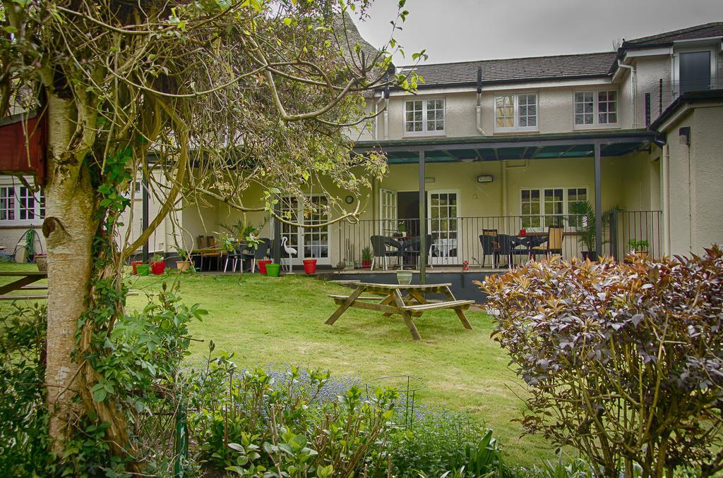 Tumbling Weir Hotel Ottery St Mary Esterno foto