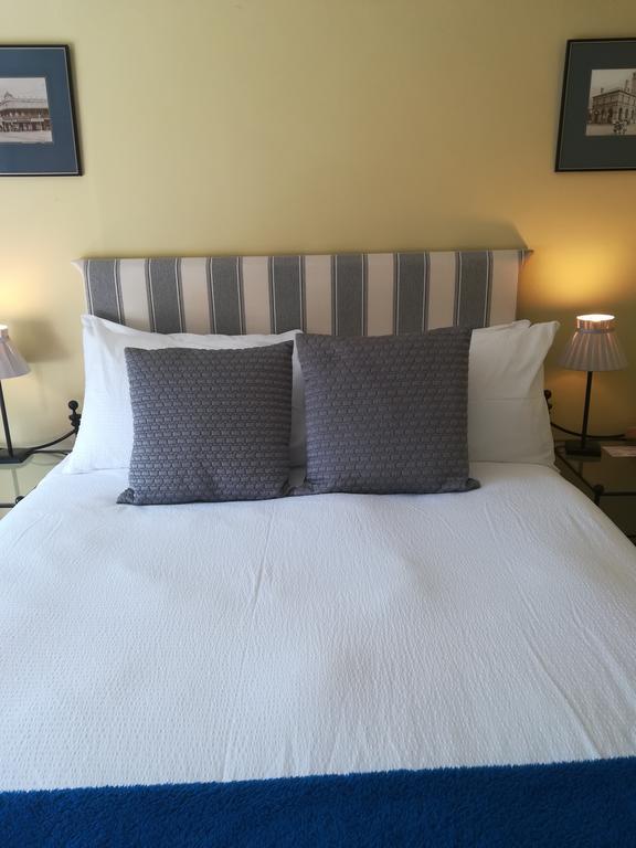 Tumbling Weir Hotel Ottery St Mary Esterno foto